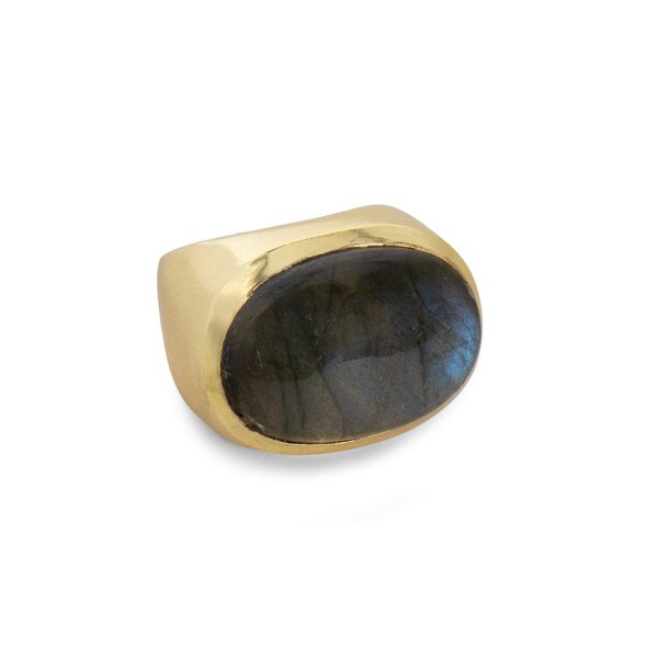 Aries Ring (Labradorite) Lifestyle 196